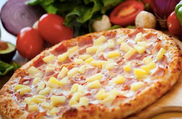 hawaiian pizza fresh from oven oreganatta italian buffet orlando