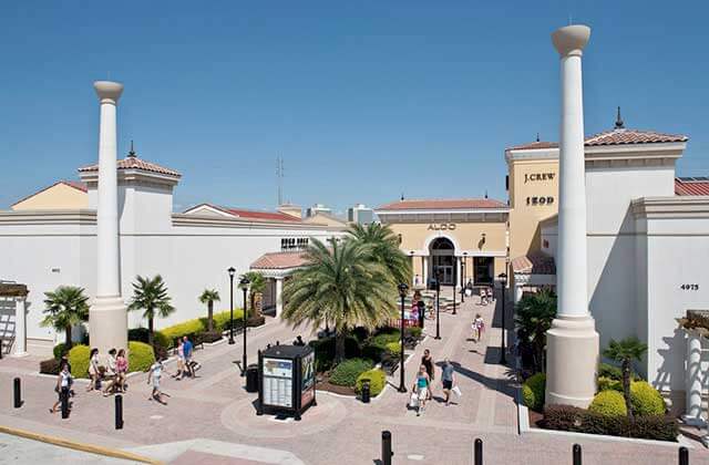 aerial view of outdoor shopping plaza at orlando international premium outlets florida