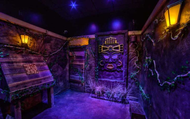 spooky tomb with ancient theme at escapology orlando