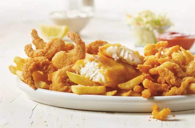 fried fish fillets with shrimp and fries entree at friendlys restaurant orlando