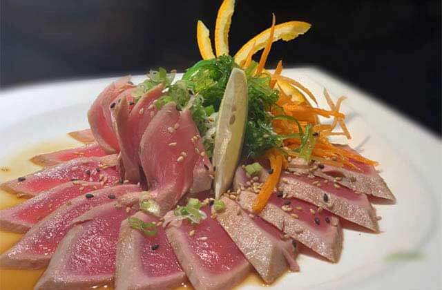 partially seared tuna plate with seaweed salad at sushi yama asian bistro boca raton