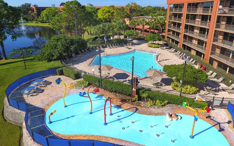 exterior aerial view of hotel pool and splash pad at rosen inn lake buena vista