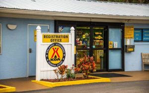 front entrance registration office at orlando kissimmee koa holiday