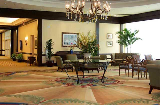 lobby banquet hall with upscale decor and chandelier at wyndham orlando resort international drive