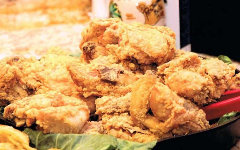 bowl of fried chicken at southern charm jacksonville