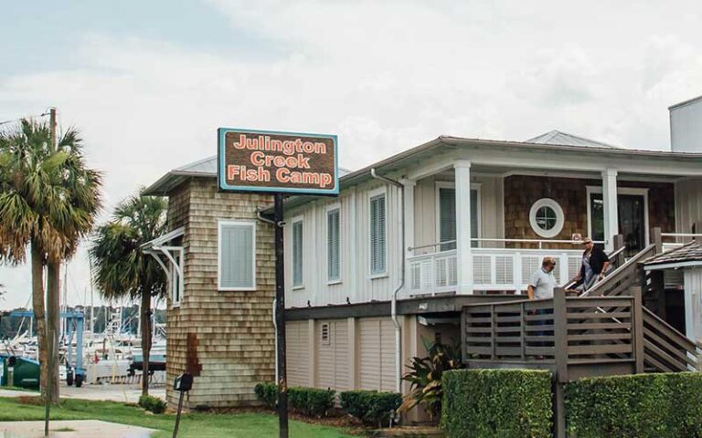 front exterior of restaurant at julington creek fish camp jacksonville