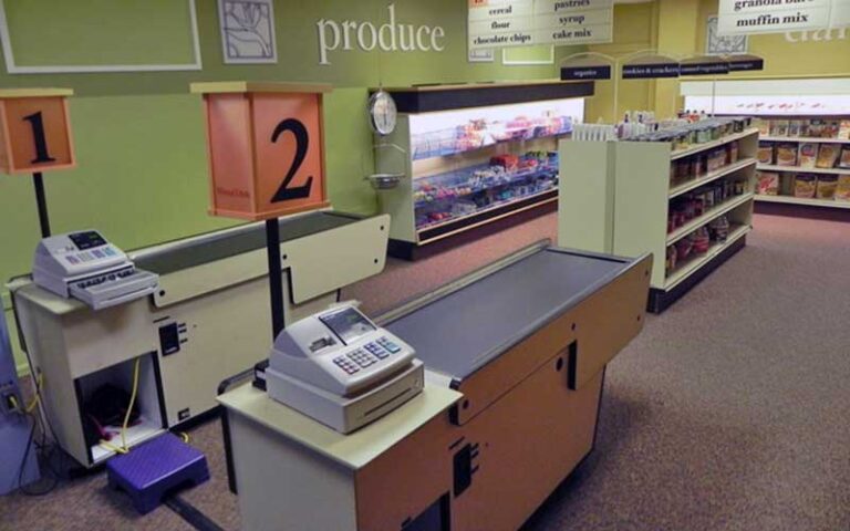 kids grocery store play area at hands on childrens museum jacksonville