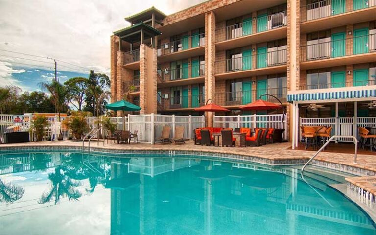 pool and back of hotel at best western plus siesta key gateway sarasota