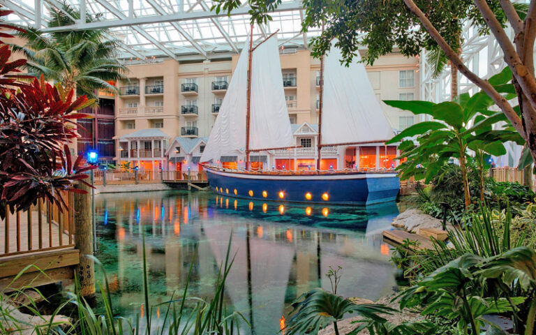 boat restaurant on water in atrium at gaylord palms resort kissimmee