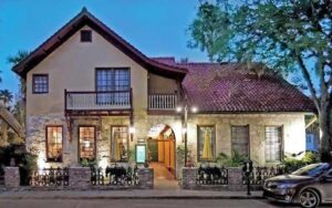 exterior front of house at night at old city house inn restaurant st augustine