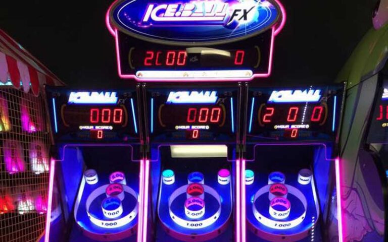 lighted skeeball machines at livingstones amusements sarasota