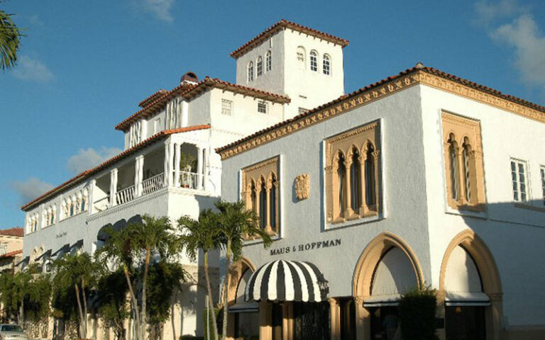 spanish colonial store buildings at worth avenue palm beach
