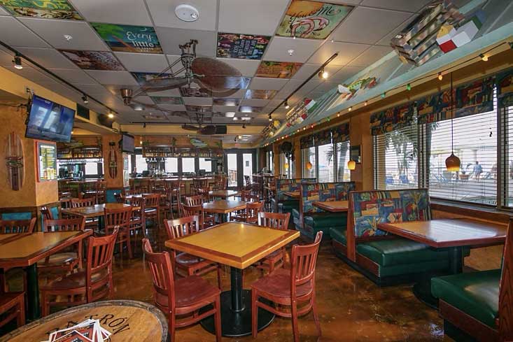 restaurant dining area at holiday inn suites clearwater beach