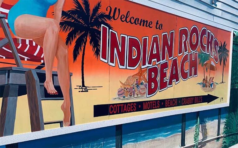 wall mural welcome to indian rocks beach at the original crabby bills