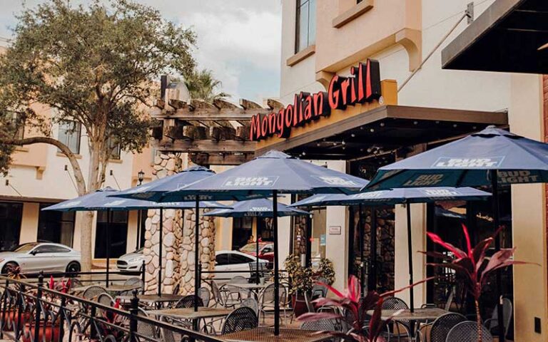 exterior of restaurant with patio seating at lakeside village lakeland