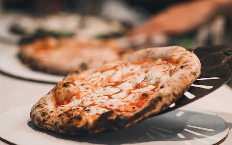 fire roasted pizza at the joinery lakeland