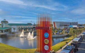 shopping center sign with fountain at one daytona mall daytona beach