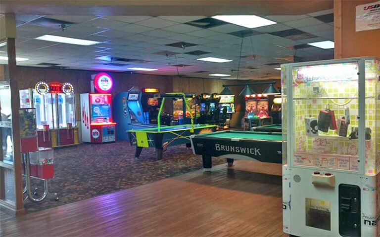 arcade room with air hockey and pool tables at shore lanes palm bay melbourne