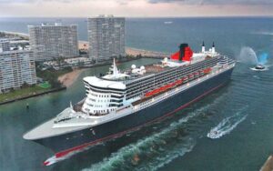 cruise ship entering port cunard cruises port everglades fort lauderdale