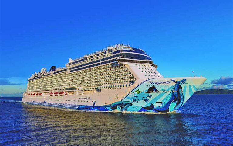 ship bliss at sea norwegian cruise line port miami