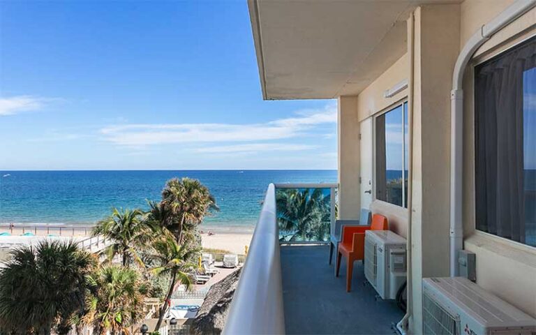 walk around balcony with beach view at ocean sky hotel resort fort lauderdale