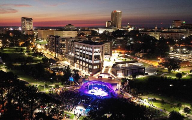 Discover the hidden treasures of Florida's Capital City. Whether you're an outdoor enthusiast eager to explore over 700 miles of scenic trails, a foodie craving elevated Southern cuisine, or a history buff fascinated by rich heritage, Tallahassee is your key to unlocking an unforgettable adventure. #ihearttally 
@visit_tally